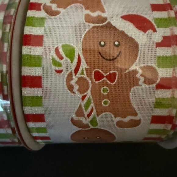 Lot of 2 NEW Holiday Wired Edge Ribbon - Gingerbread Men - 2.5"W x 30 Feet - Picture 2 of 3